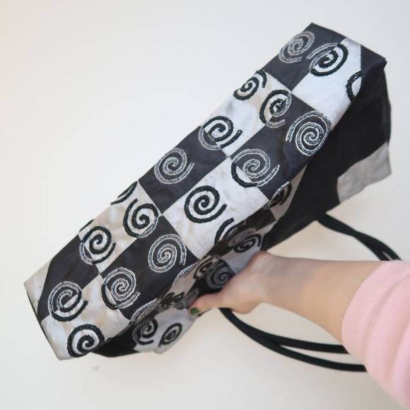 Vintage 90s black and silver grey check and beaded swirl purse - Picture 3 of 8